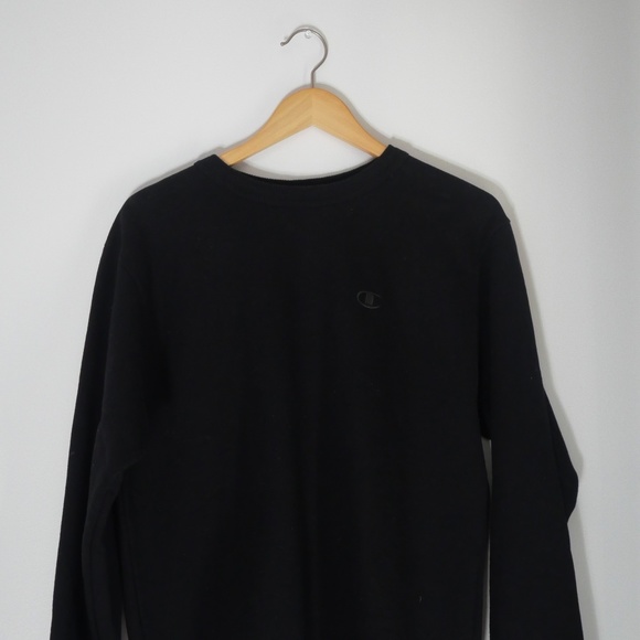 Champion - Black Sweater - Picture 1 of 2